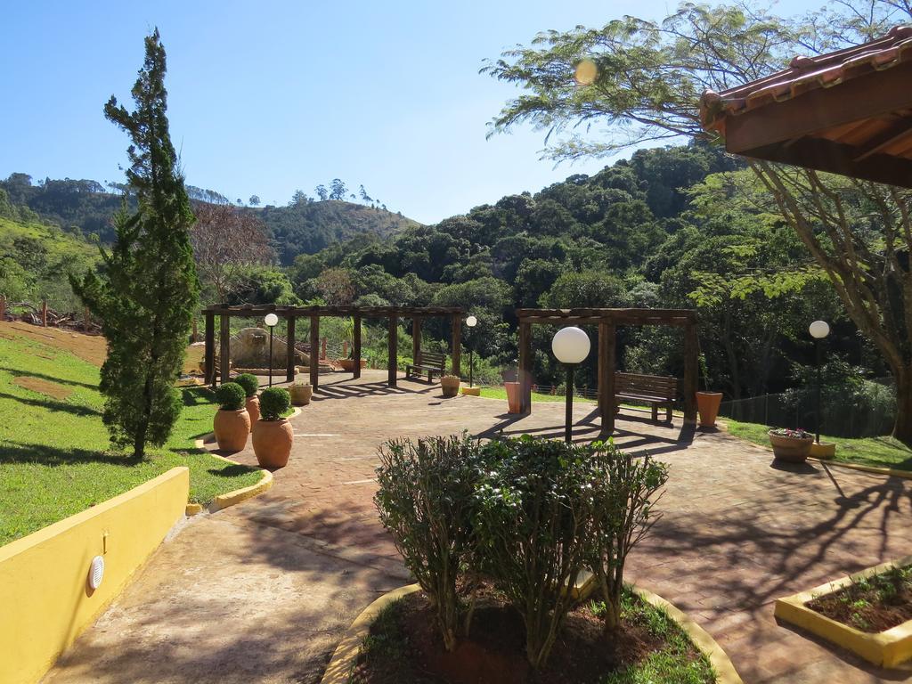 Hotel Fazenda Saint Nicolas อากวัสจิลิงดอยา ภายนอก รูปภาพ