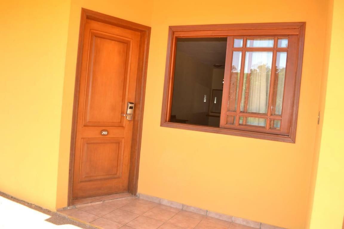 Hotel Fazenda Saint Nicolas อากวัสจิลิงดอยา ภายนอก รูปภาพ