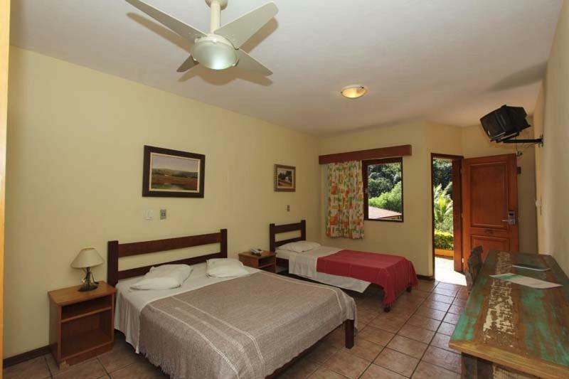 Hotel Fazenda Saint Nicolas อากวัสจิลิงดอยา ภายนอก รูปภาพ